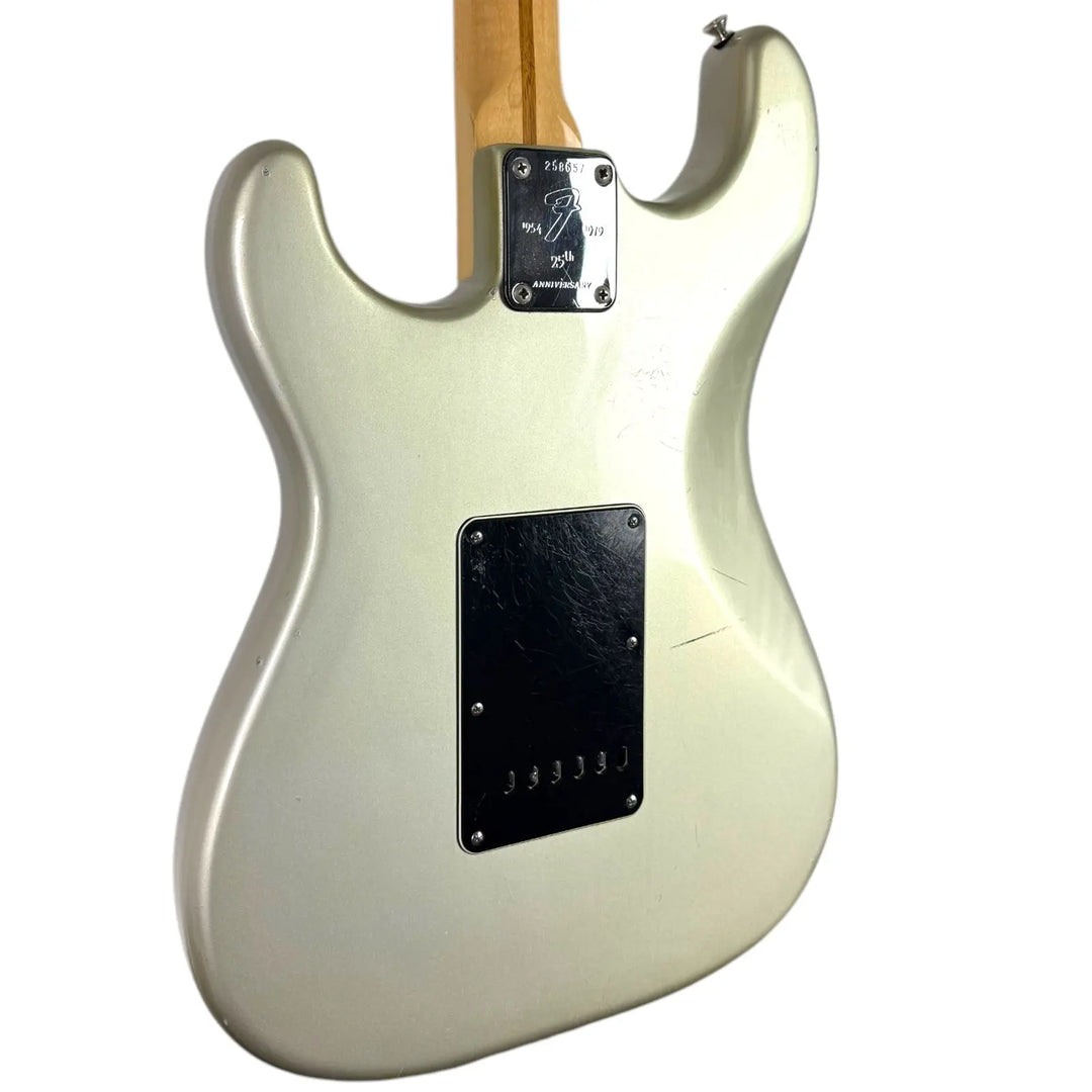 Fender 25th Anniversary Stratocaster 1979 - Silver - Pat´s Guitars