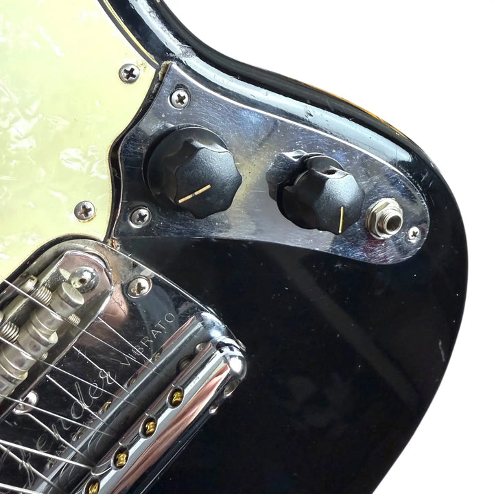 Fender Mustang 1965 - Black - Pat´s Guitars