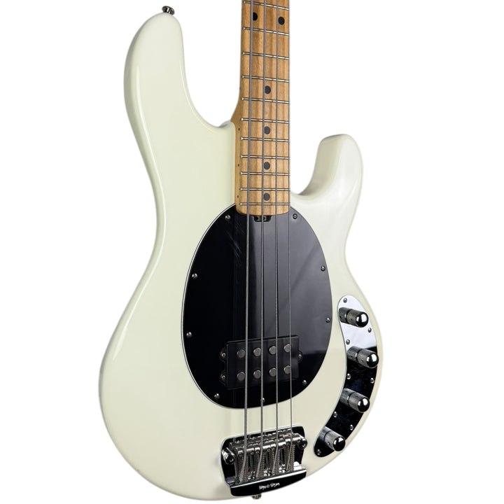 Music Man by Ernie Ball Stingray 3 EQ H 2010 - White