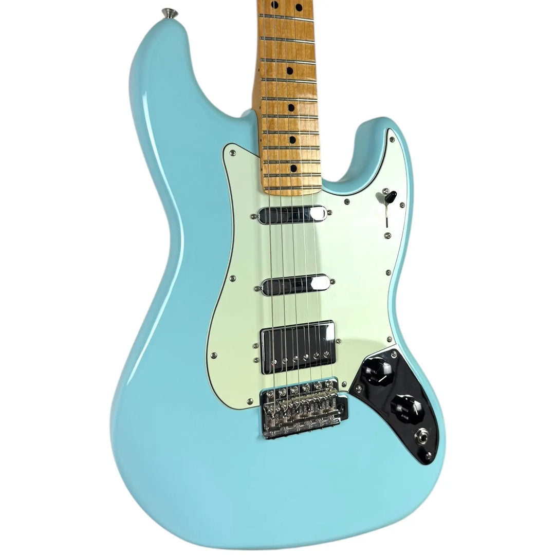 Fender Alternate Reality Sixty-Six 2018 - Daphne Blue - Pat´s Guitars