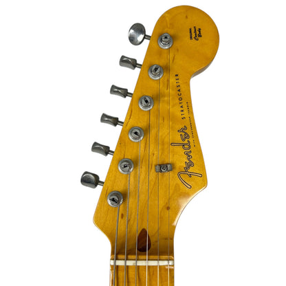 Fender Japan 57-es újrakiadású Stratocaster 2007-2008 - vintage fehér - scalloped fogólappal