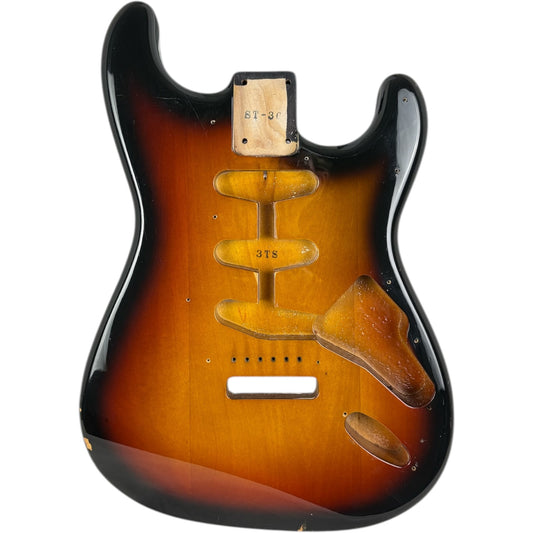 هيكل فيندر يابان ستراتوكاستر - صنبرست