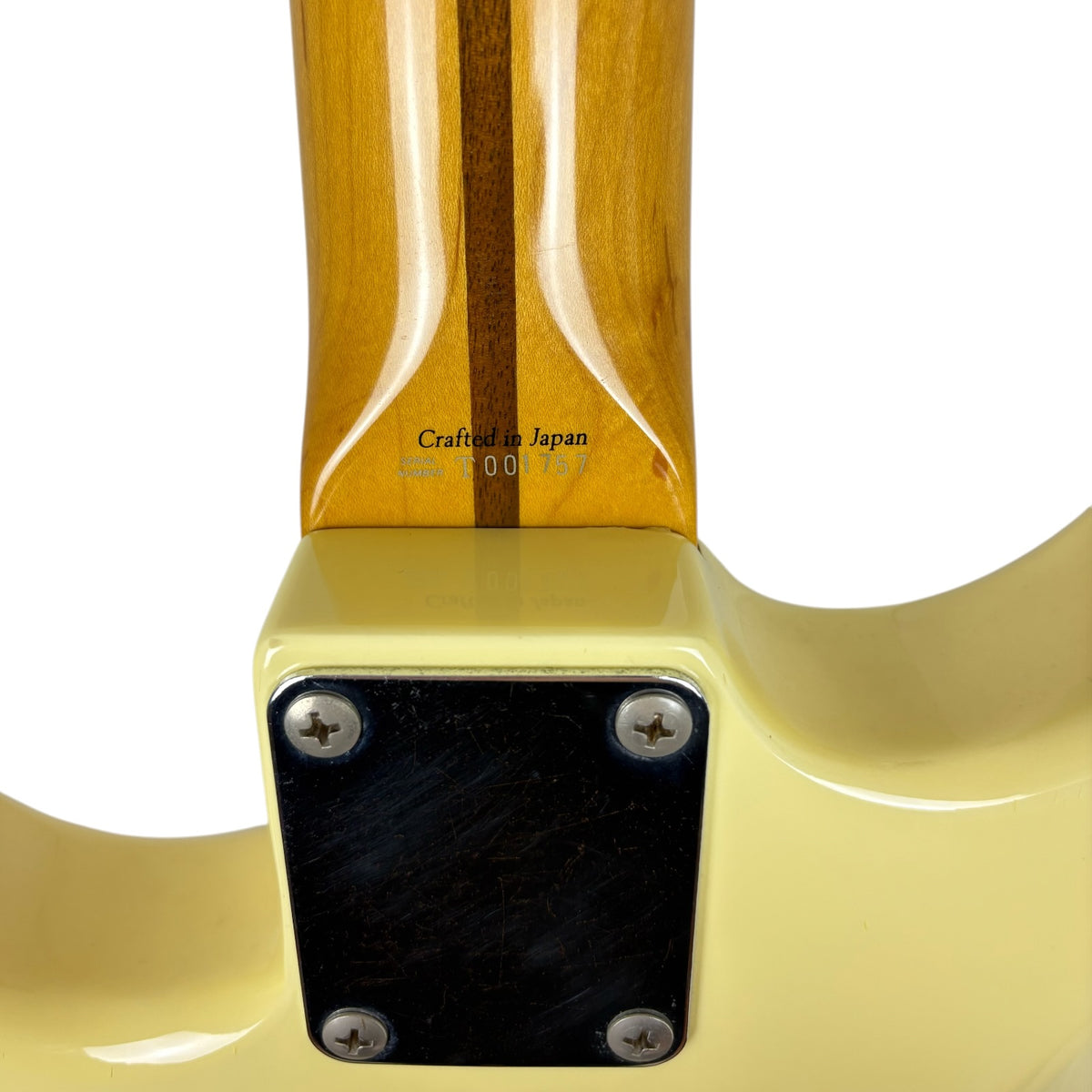 Fender Japan 57-es újrakiadású Stratocaster 2007-2008 - vintage fehér - scalloped fogólappal