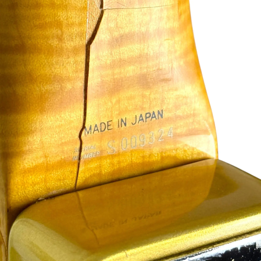 Fender Japan ST62-65AS 40th Anniversary 62‘ Reissue Stratocaster - Gold - Matching Headstock Fender