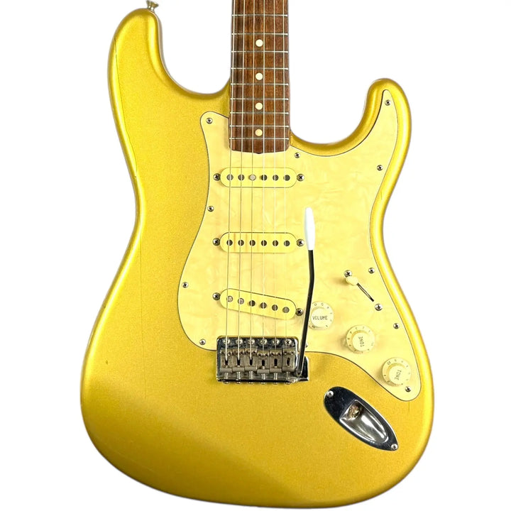 Fender Japan ST62-65AS 40th Anniversary 62‘ Reissue Stratocaster - Gold - Matching Headstock Fender