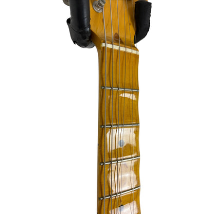 Fender Japan 57-es újrakiadású Stratocaster 2007-2008 - vintage fehér - scalloped fogólappal