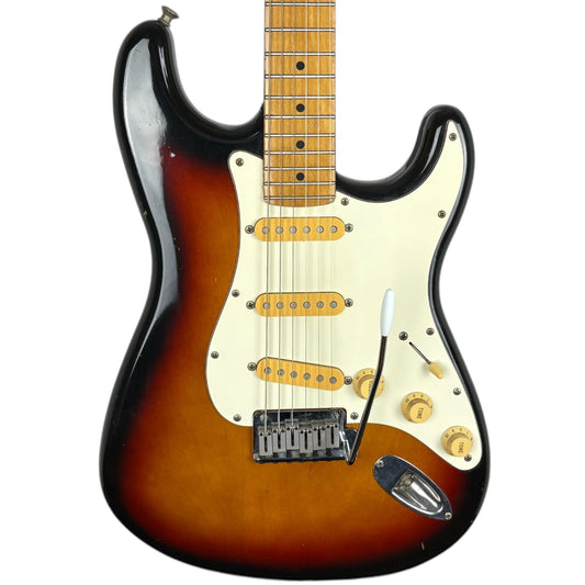 Fender Japan AST-M Stratocaster 1987-1988 - Zonneburst