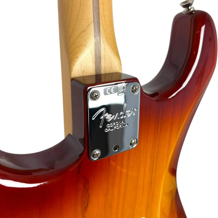 Fender American Professional HSS Stratocaster 2017 - Sienna Sunburst Fender