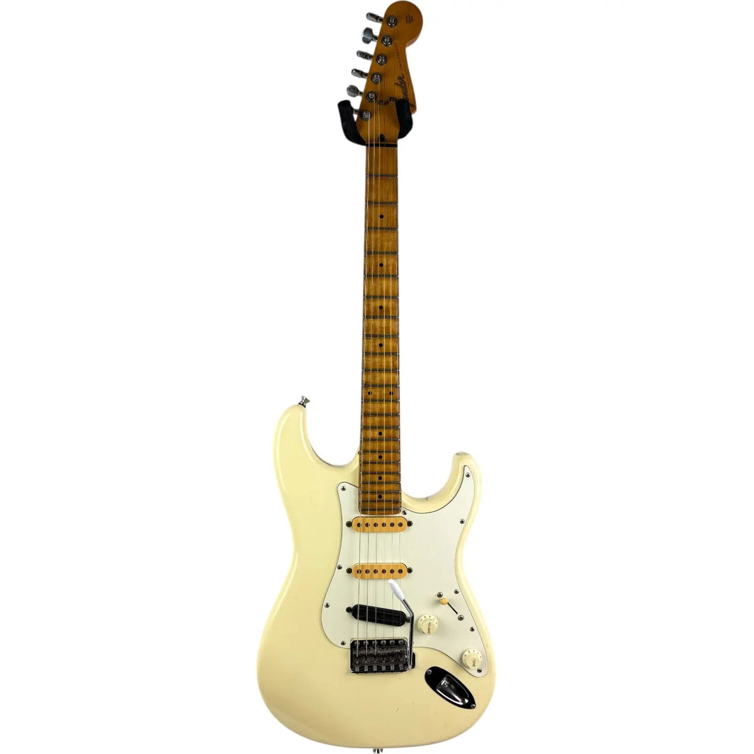 Fender Stratocaster Scalopped Vintage White Fender