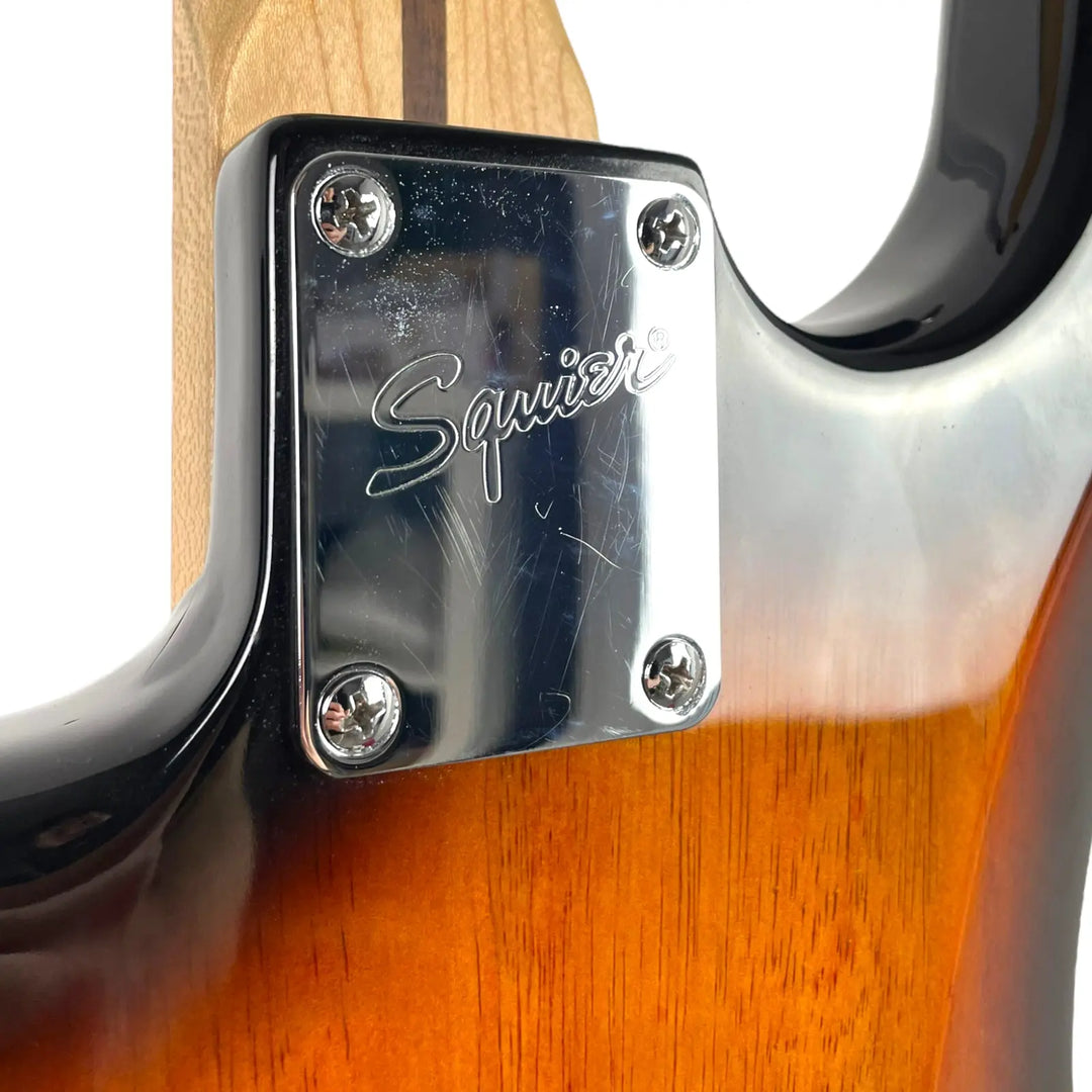 Squier Bullet Strat Stratocaster 2013 - Sunburst - Pat´s Guitars