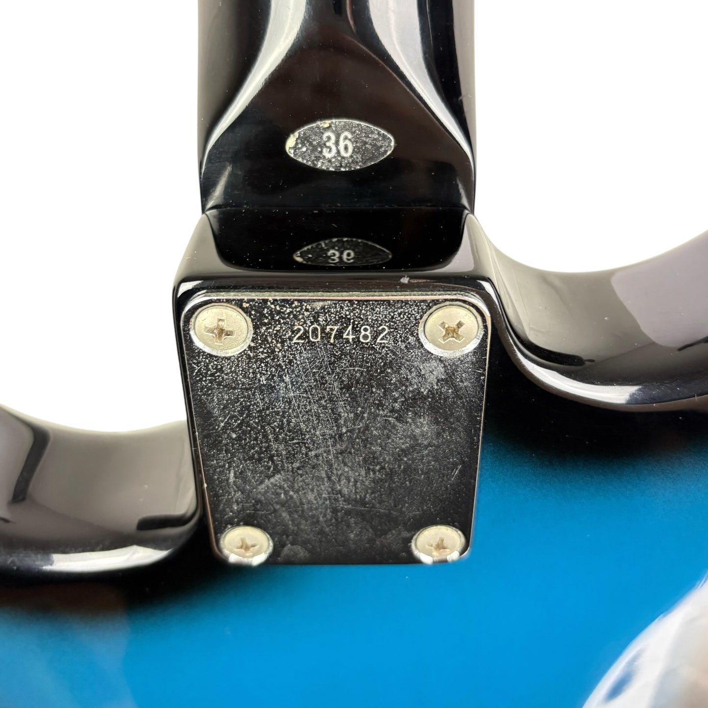 Tokai ST-36 Stratocaster Limitovaná edice 1982 - Modrý Burst