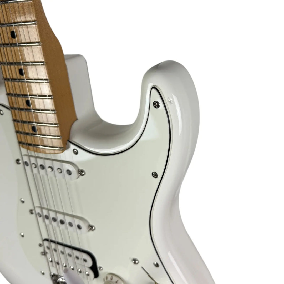 Fender Player Series Stratocaster 2021 - White - Pat´s Guitars