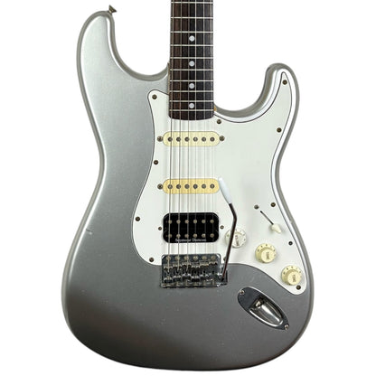 Fender Japan 72 Reissue Stratocaster 1989-1990 - Repeinte en argent