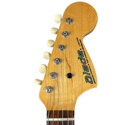 Blade Levinson MG Mustang anni '90 - Vintage White