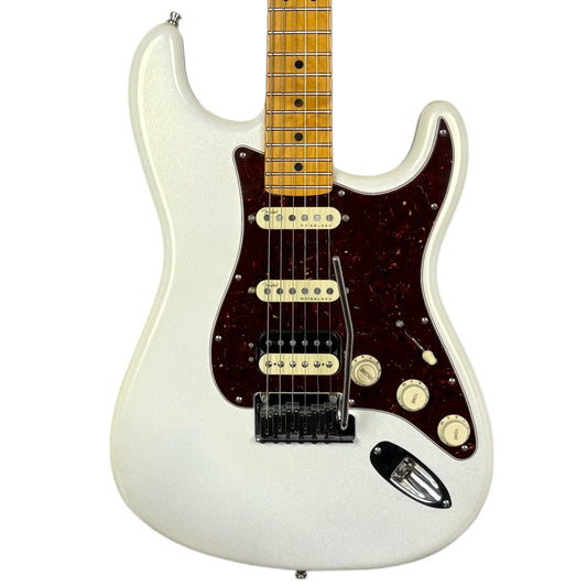 Fender American Ultra Stratocaster HSS 2020 - Arctic Pearl