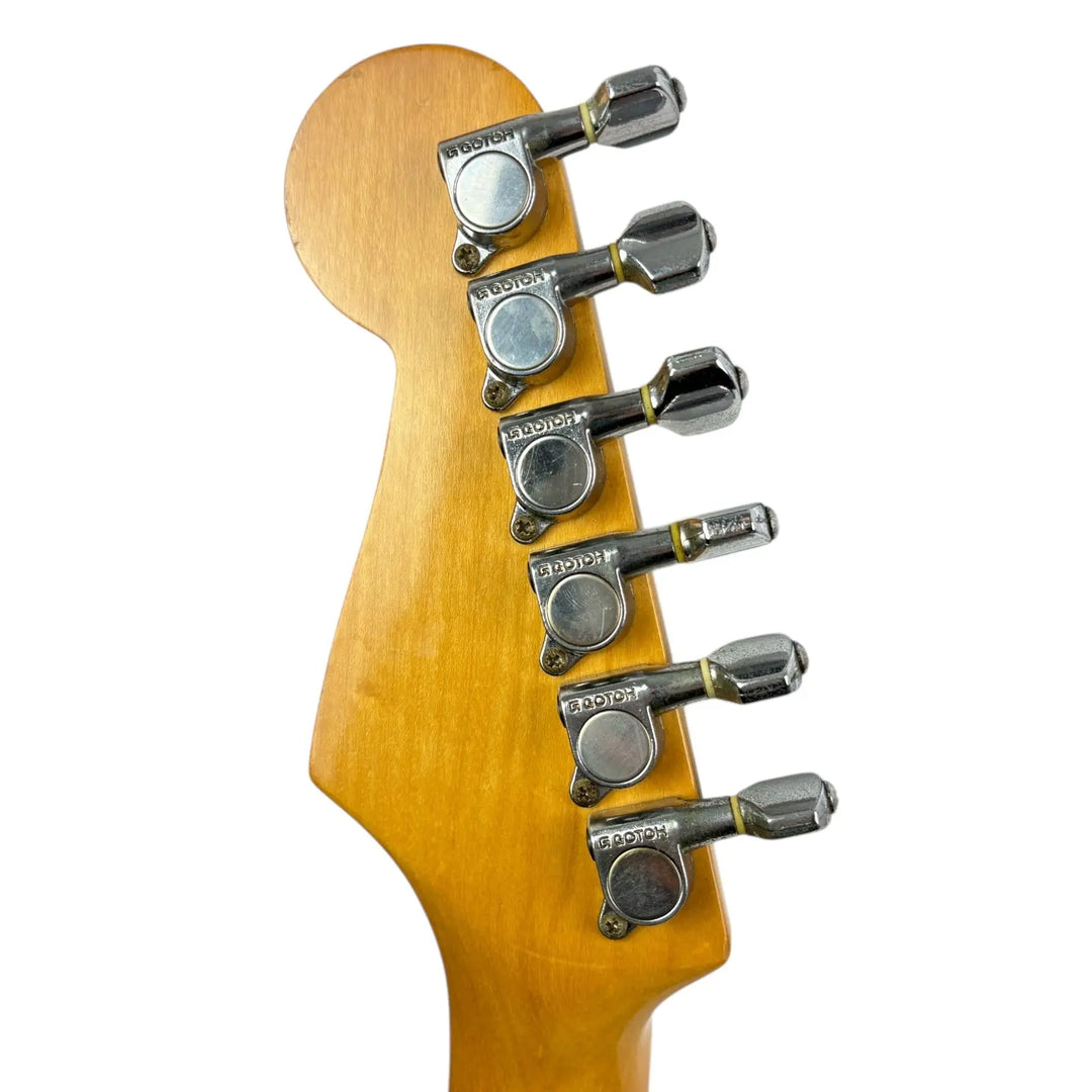 Fender Stratocaster Scalopped Vintage White Fender