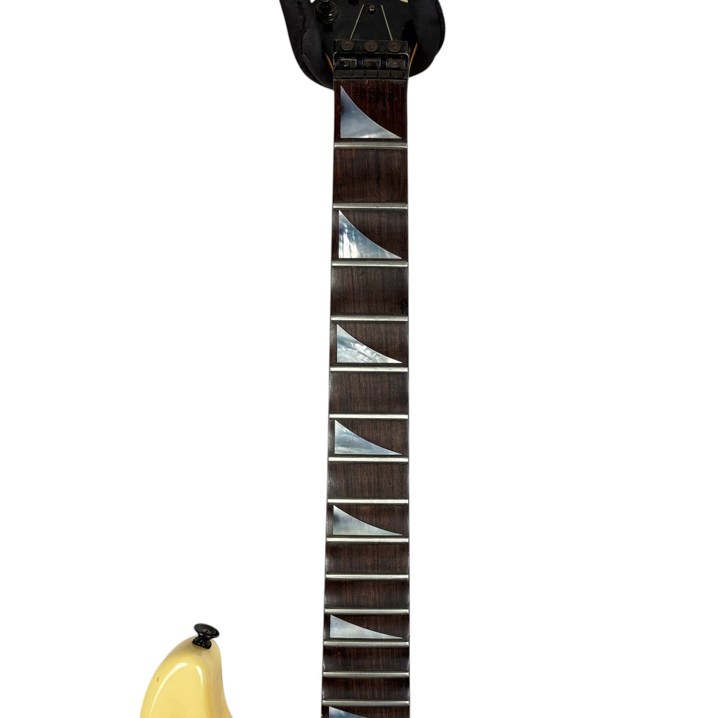 Charvel by Jackson Model 4 - Scalloped - Vintage White - Defekt
