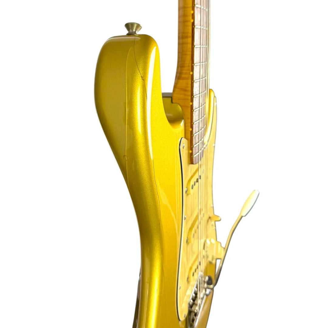 Fender Japan ST62-65AS 40th Anniversary 62‘ Reissue Stratocaster - Gold - Matching Headstock Fender