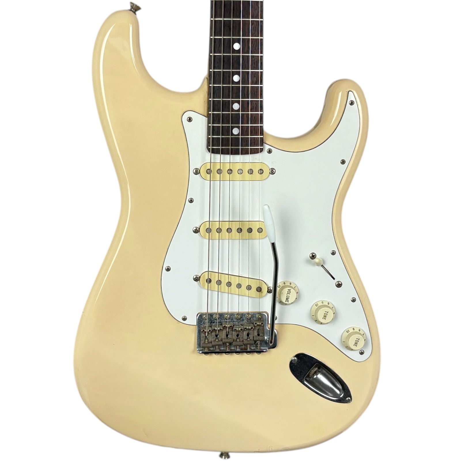 Fender Japan ストラトキャスター　1987〜88年 Fender Japan Stratocaster 1987-1988 - Vintage White – Pat´s Guitars