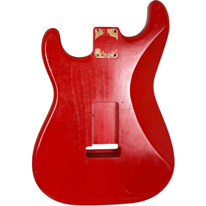 Fender Japan Stratocaster -runko - maalattu uudelleen punaiseksi