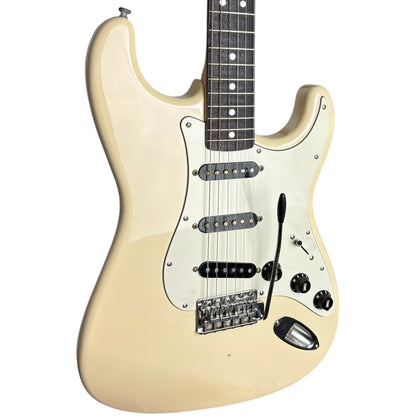 Fender Japan 72 Reissue Stratocaster 2004-2005 - Branco Vintage