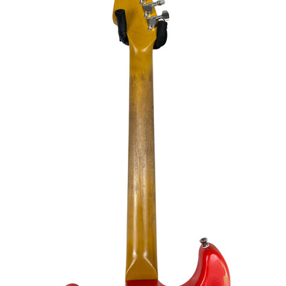 Raskaasti kulunut Relic Stratocaster - Fiesta-punainen
