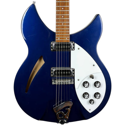 Rickenbacker 330 2010 – midnatsblå