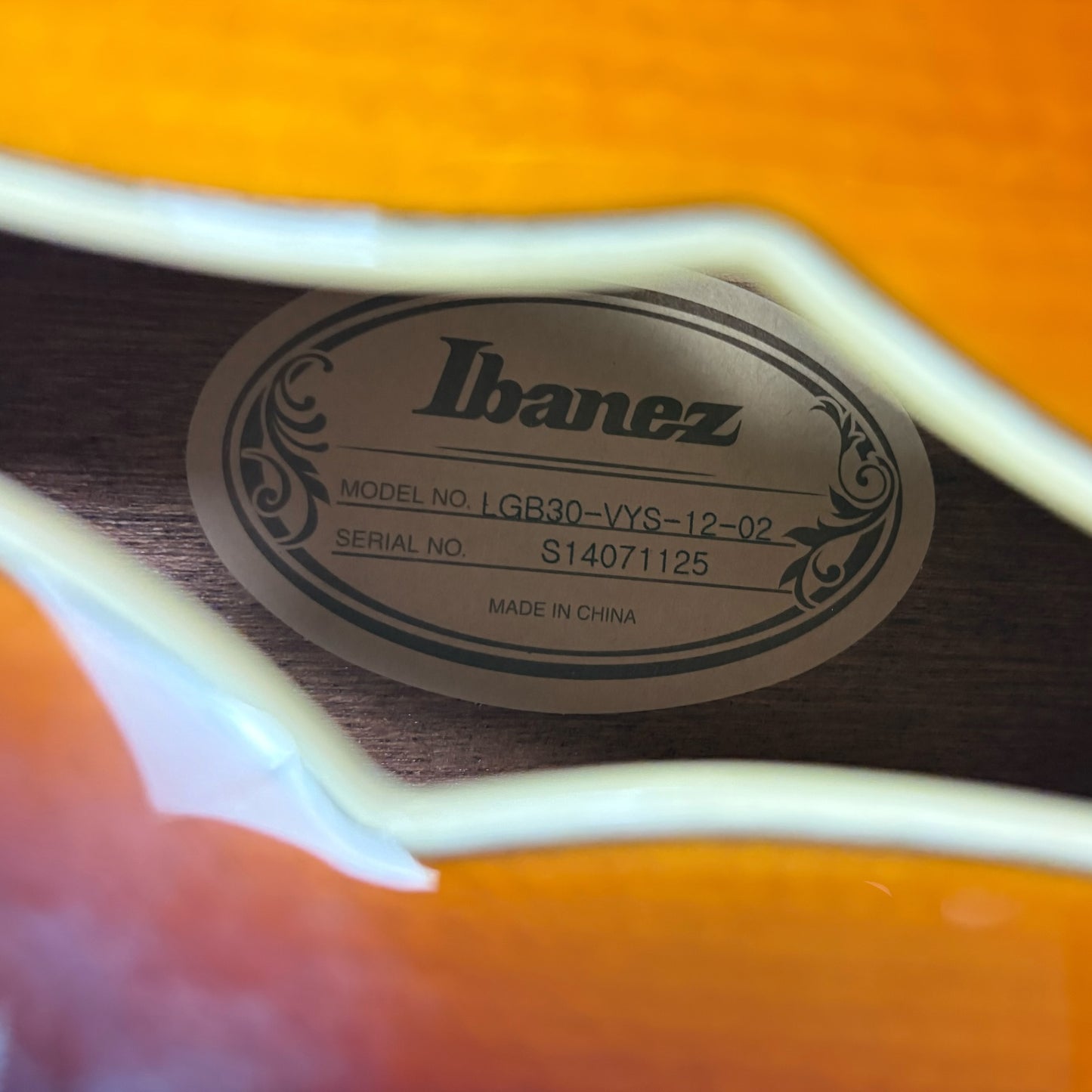 Ibanez LGB-30 George Benson Signature 2014 – vintage žlutý sunburst
